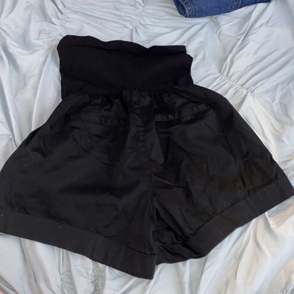 maternity shorts - Picture 2 of 2